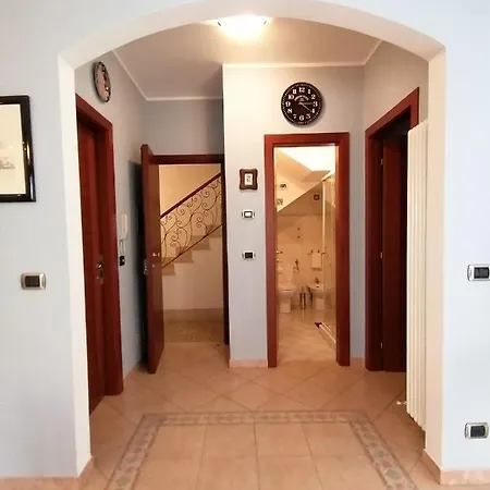 Casa Il Faro 陶尔米纳