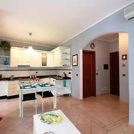 Casa Il Faro Apartment *